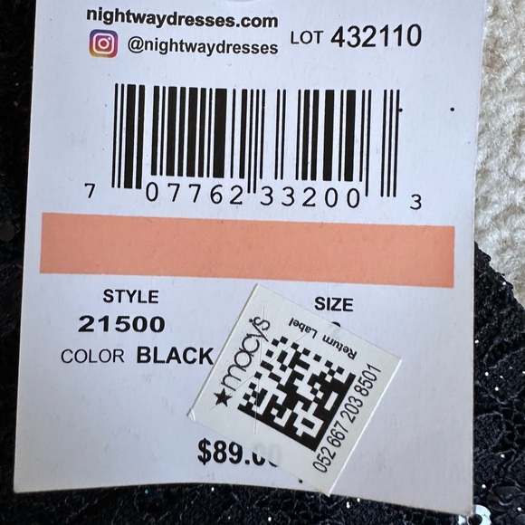 Black lace prom cocktail dress size 2 plunge neckline.  NWT - Picture 9 of 12